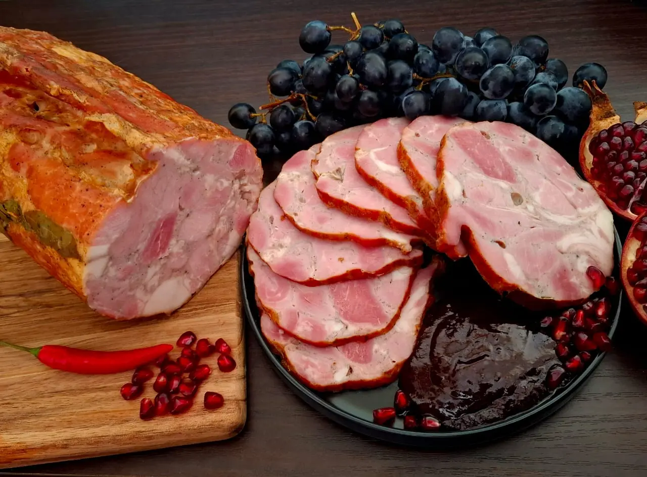 [9-17] Свинина прессованная к/в,1кг (вес 2-2.1 кг)