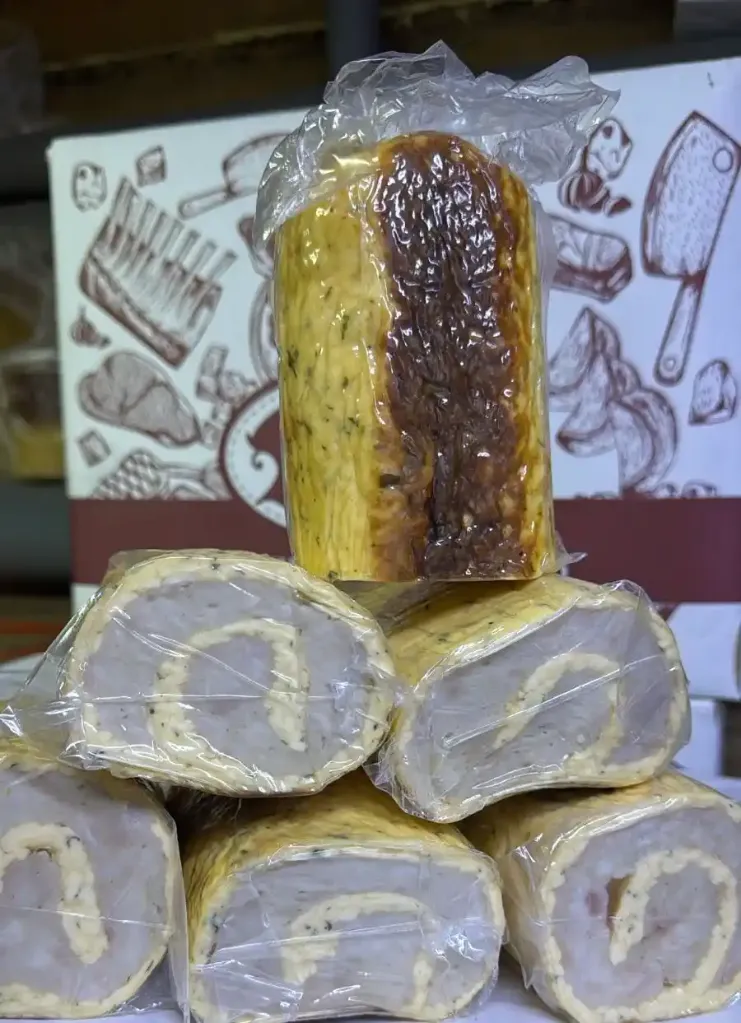 Рулет студенческий куриный-сырный, 1 кг